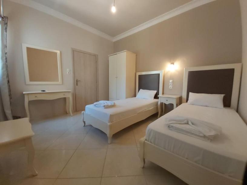 Konstantinos Apartments Ammoudia Ngoại thất bức ảnh