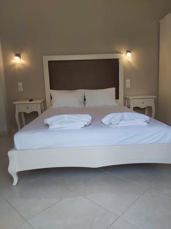 Konstantinos Apartments Ammoudia Ngoại thất bức ảnh