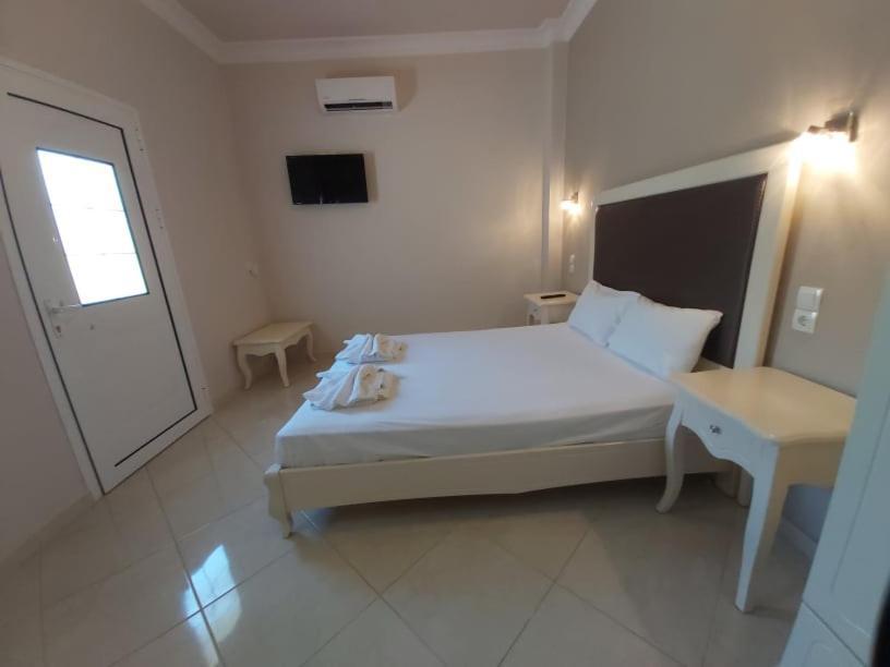 Konstantinos Apartments Ammoudia Ngoại thất bức ảnh