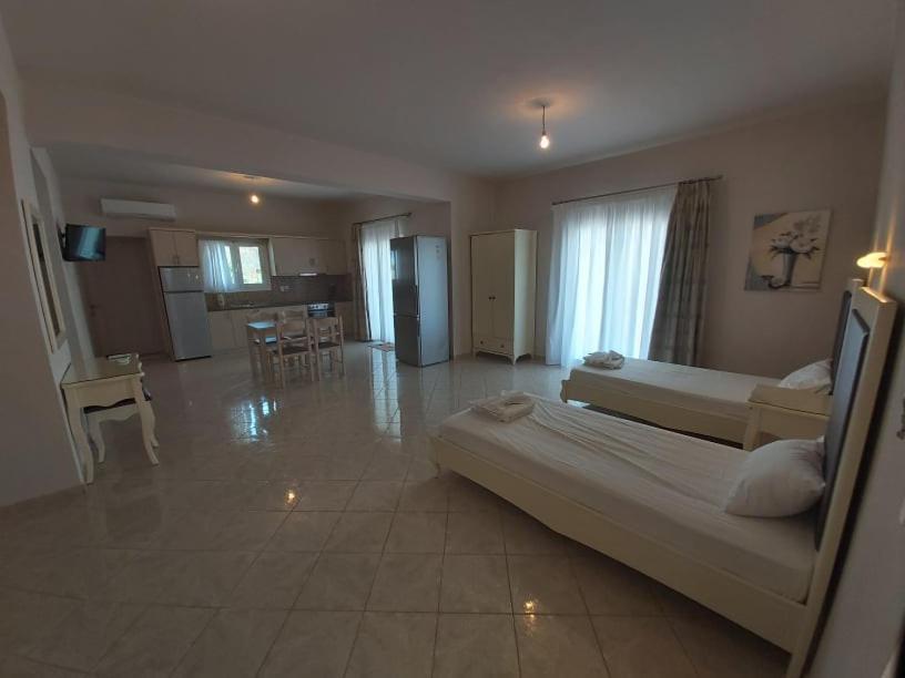 Konstantinos Apartments Ammoudia Ngoại thất bức ảnh