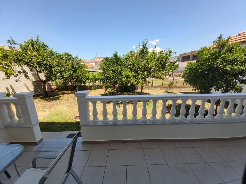 Konstantinos Apartments Ammoudia Ngoại thất bức ảnh