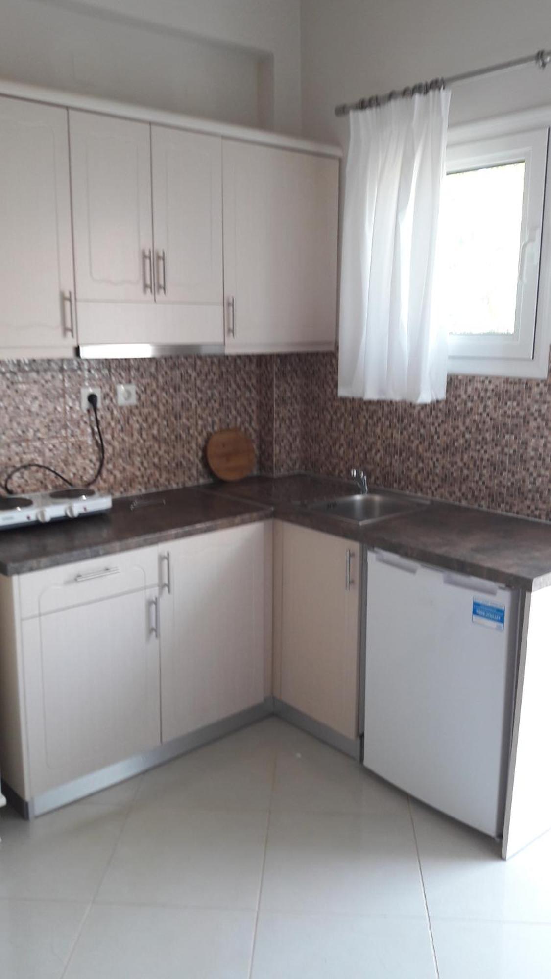 Konstantinos Apartments Ammoudia Phòng bức ảnh